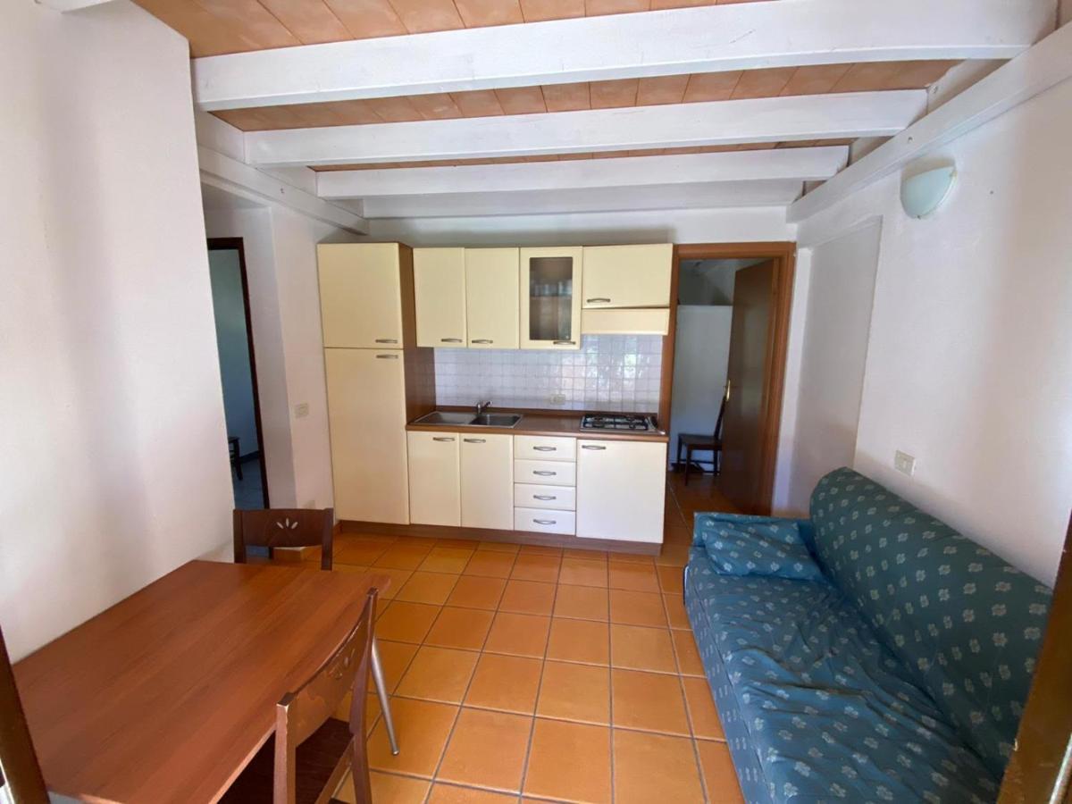Iris 6 San Teodoro Kültér fotó